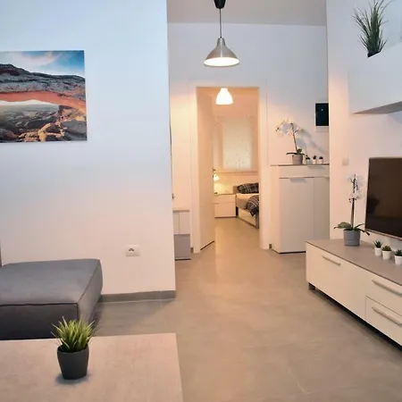 Διαμέρισμα Orchid - 163 Plazhi San Pietro